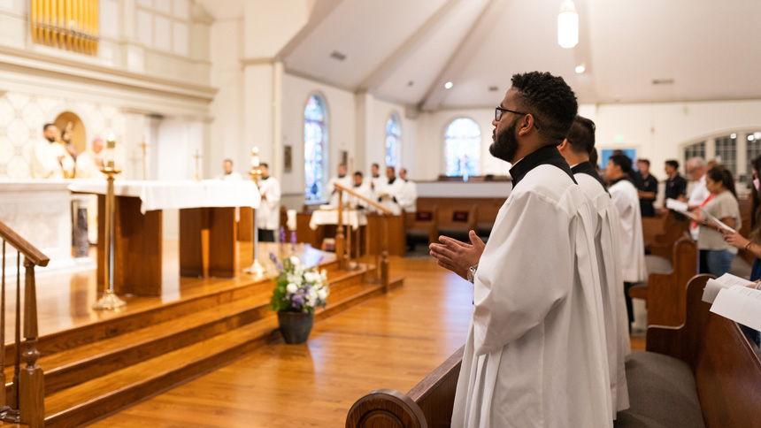 Seminarians close out summer, celebrate special Mass