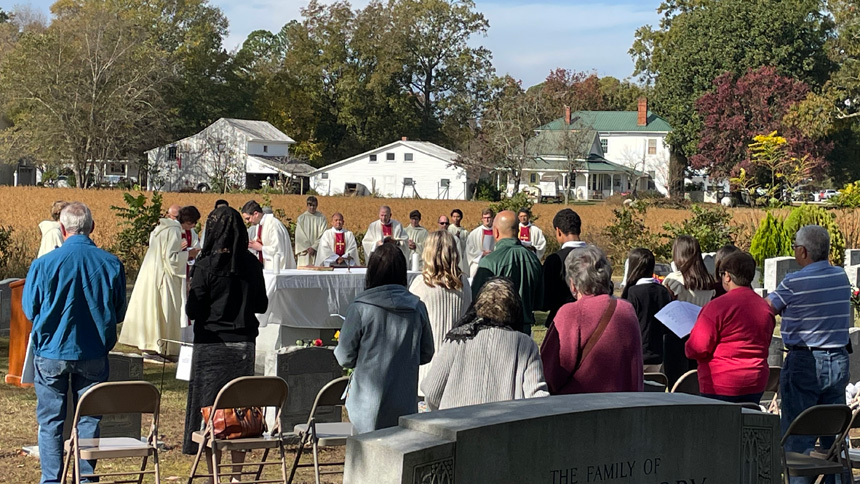 Mass for deceased diocesan bishops and priests celebrated in Newton Grove