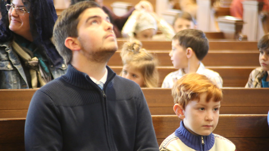 Bishop celebrates Mass for homeschoolers across diocese