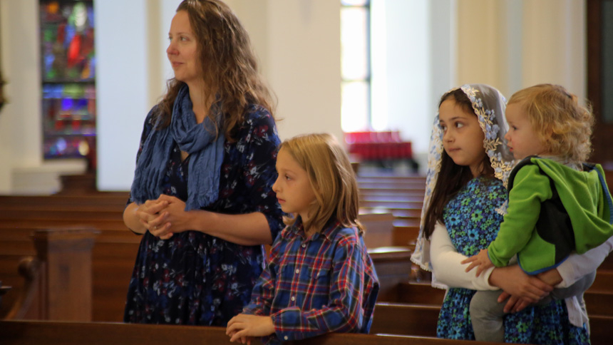 Bishop celebrates Mass for homeschoolers across diocese