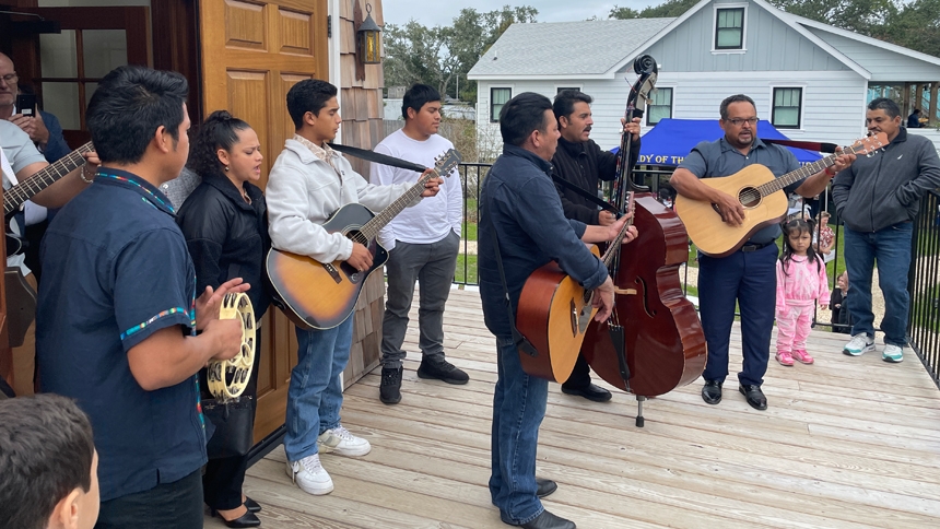 ‘A place for celebration’: A new chapel is dedicated in Ocracoke  