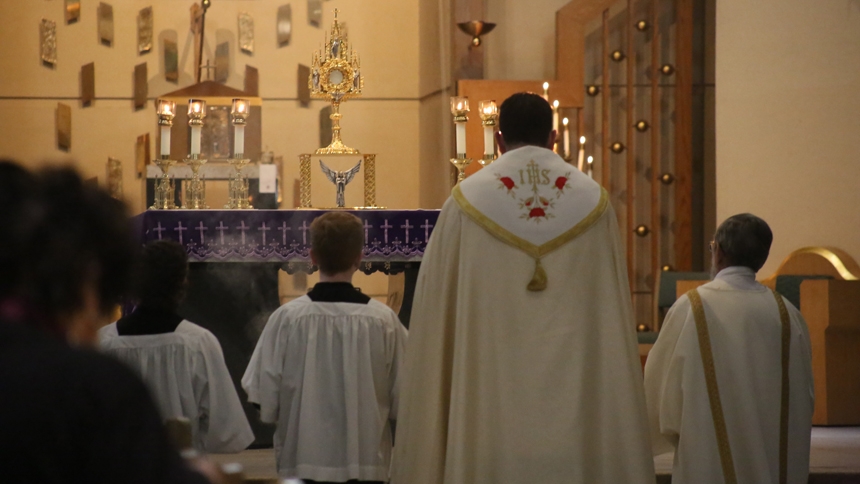 Centennial monstrance travels to Greenville