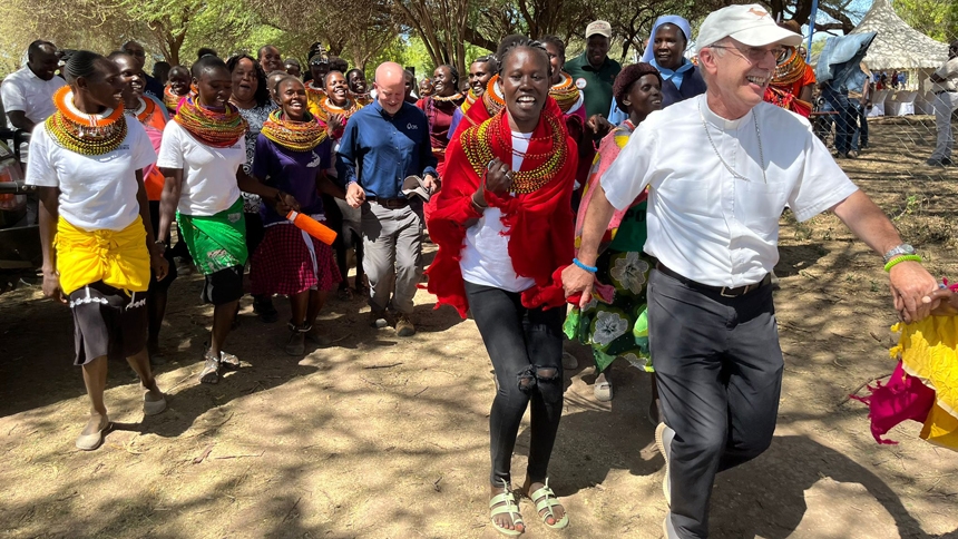 Bishop visits Kenya with CRS