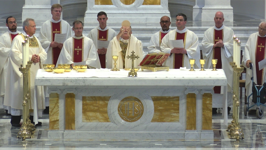 Diocesan school staff, clergy gather for Mass at cathedral